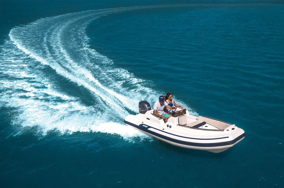 Nautilus 14 DLX Boat Specs
