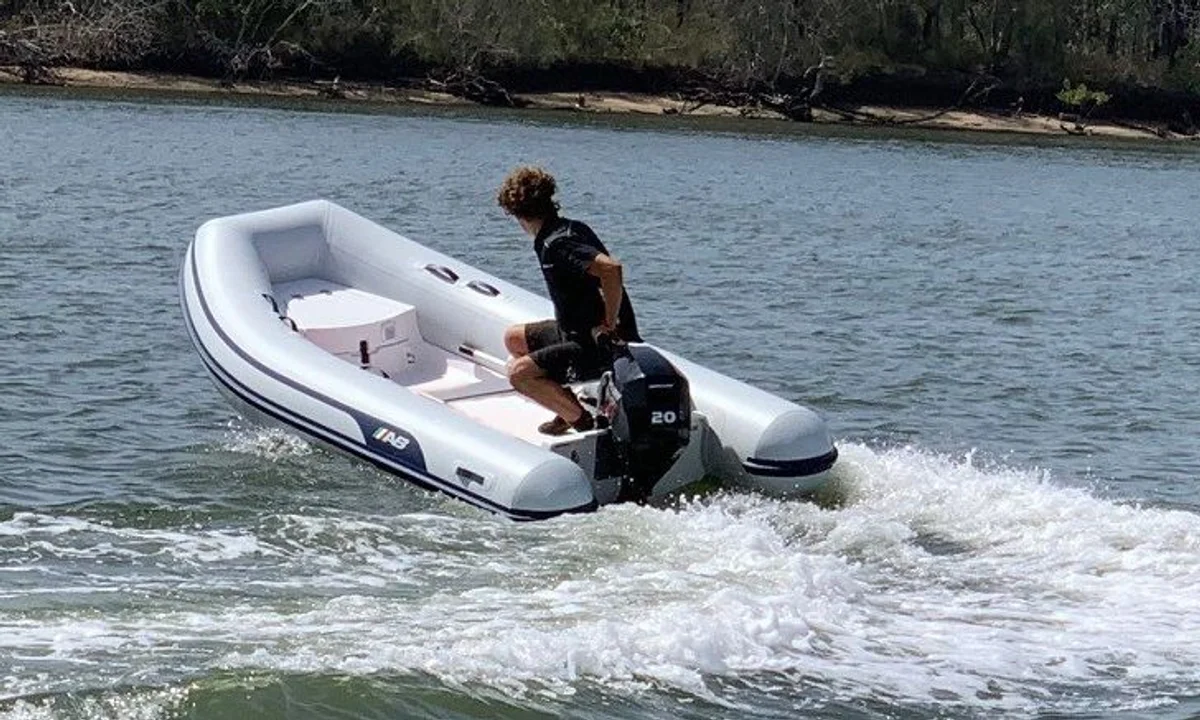 AB-Inflatables Navigo 12 VS 2019 boat specs