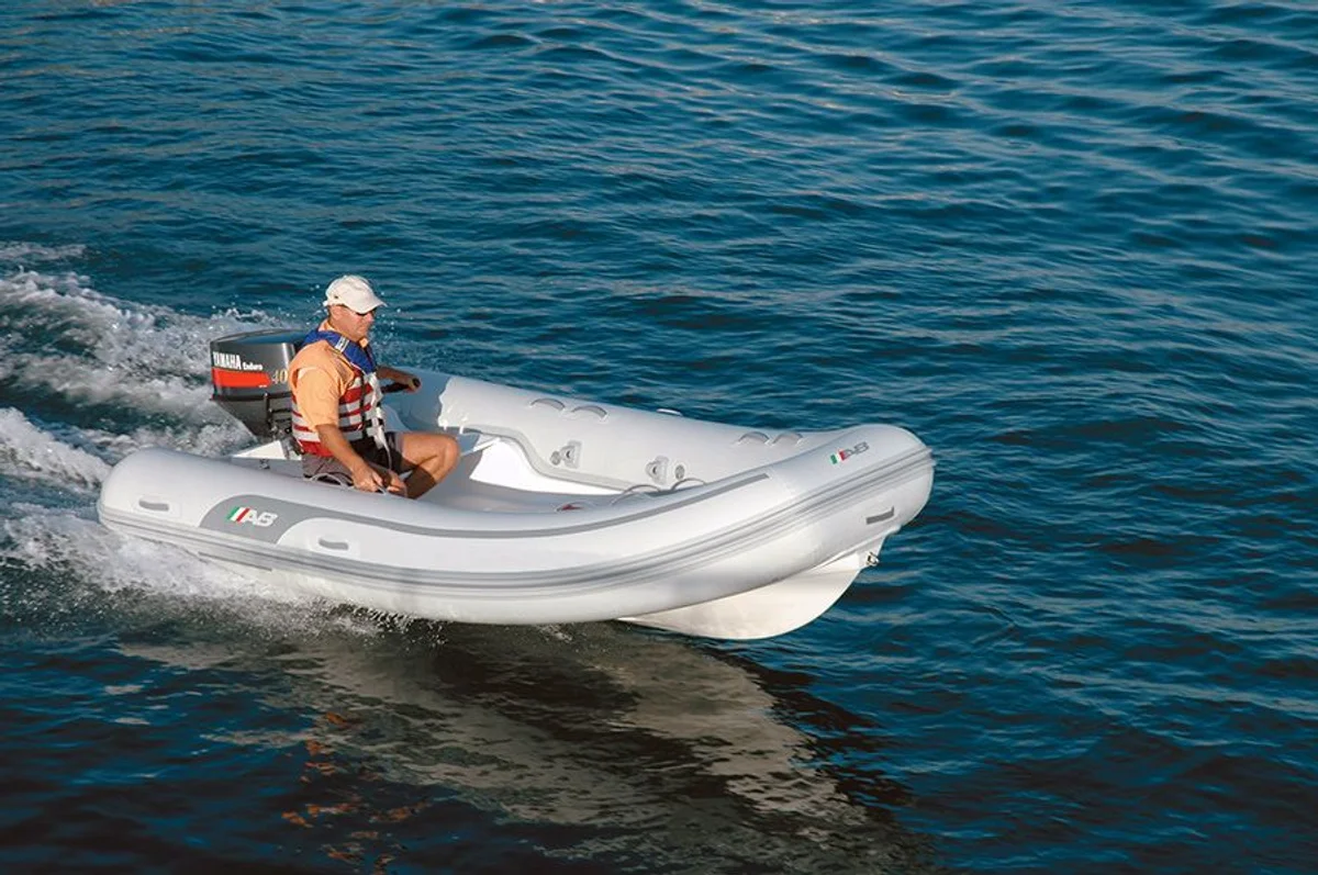 Navigo 13 VS Boat Specs