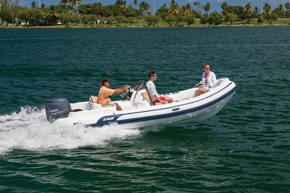 Oceanus 17 VST Boat Specs