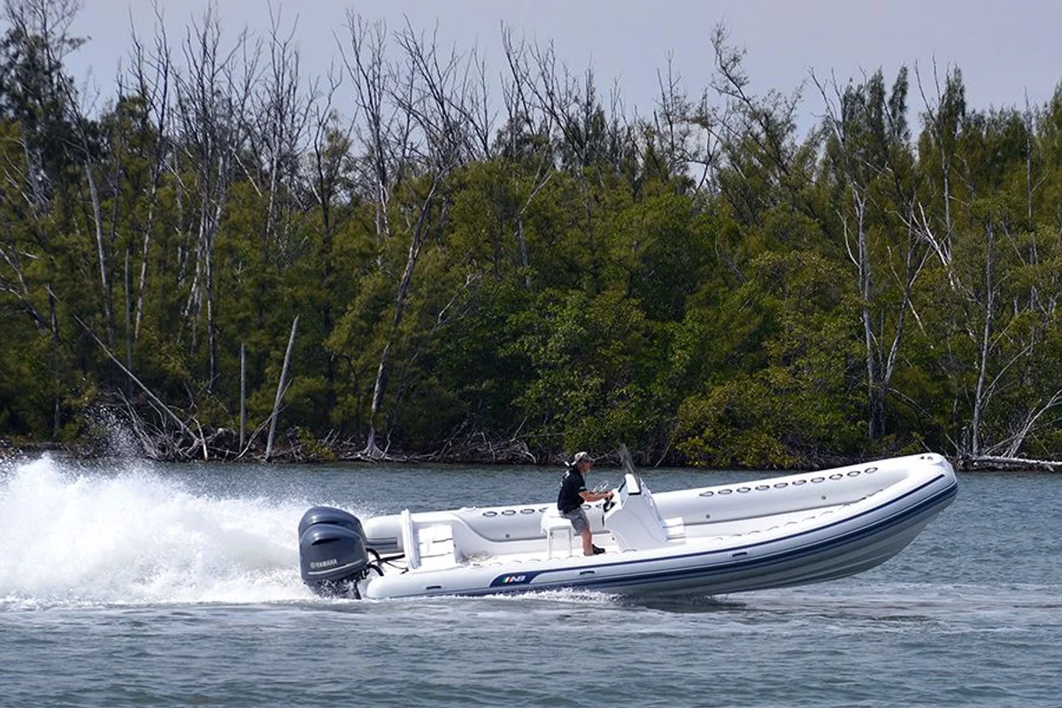 Oceanus 28 VST Boat Specs