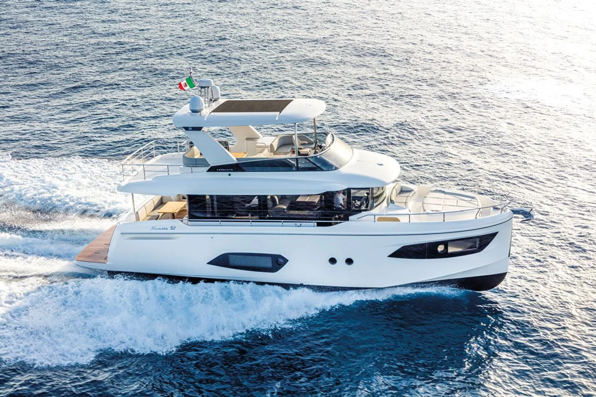 Absolute Yachts Navetta 52 2016 boat specs