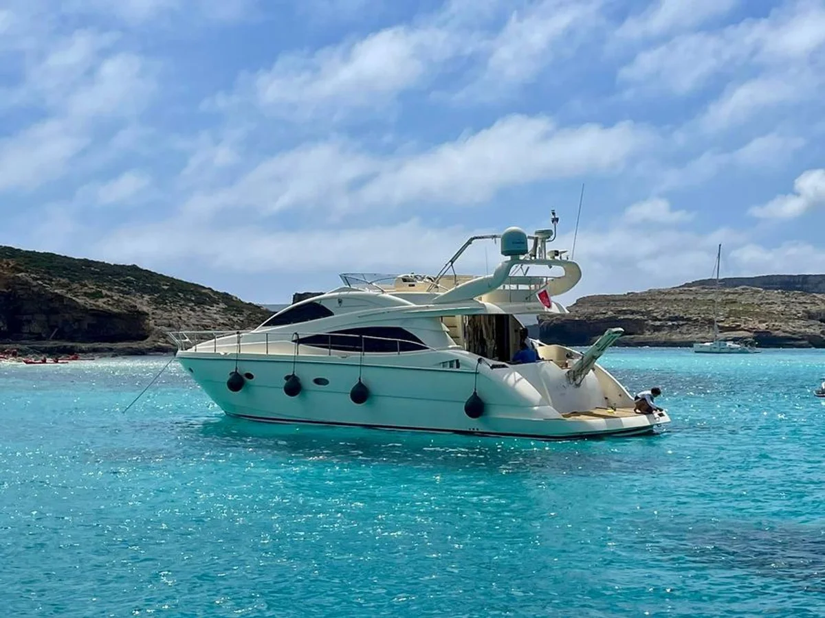 Aicon Yachts 56 Flybridge 2004 boat specs