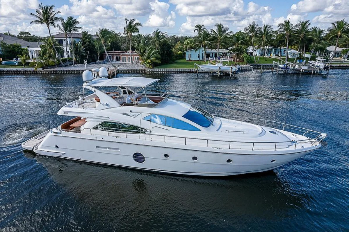 Aicon Yachts 64 Flybridge 2009 boat specs