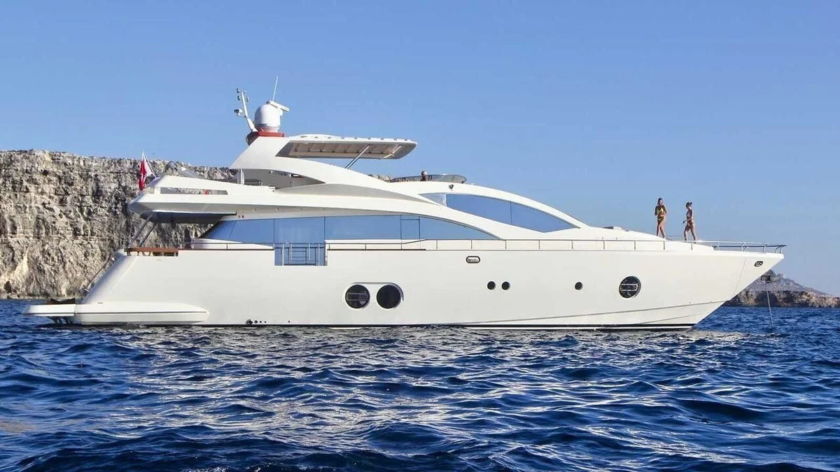 Aicon Yachts 85 2014 boat specs