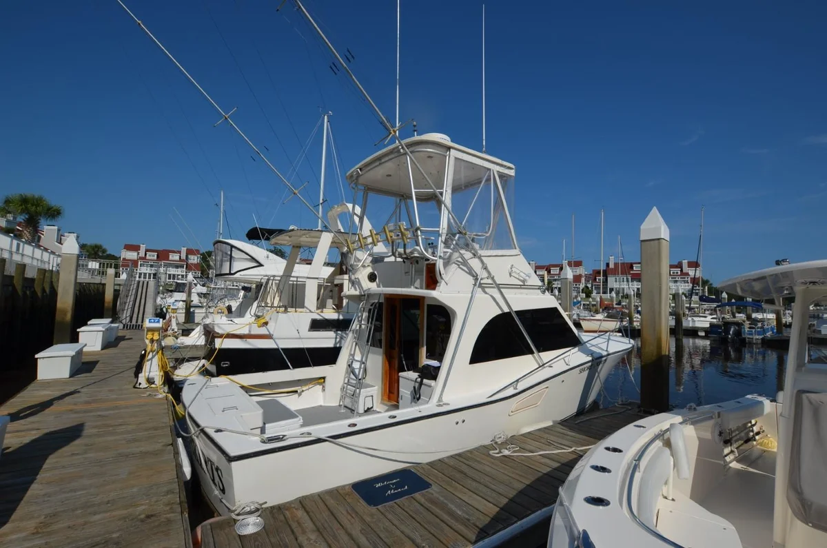 Albemarle 325 Convertible 1990 boat specs