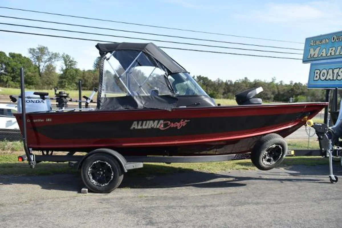 AlumaCraft 175 Dominator CS 2011 boat specs