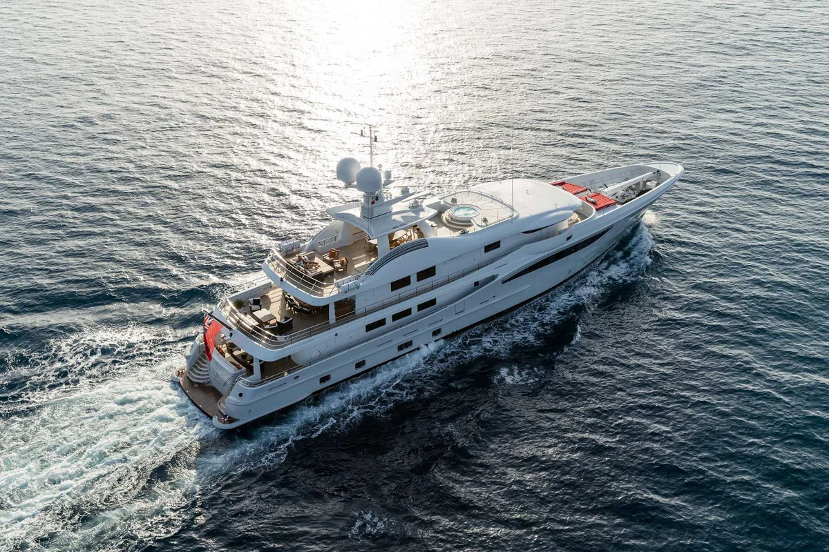 Amels Grace 2009 boat specs