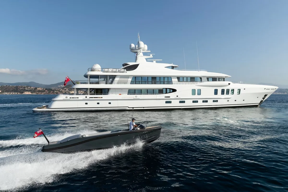 Amels Neninka 2019 boat specs