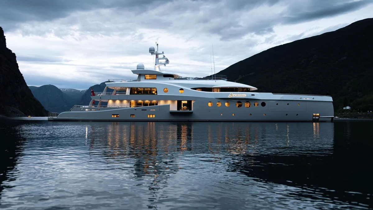 Amels Stardust 2020 boat specs