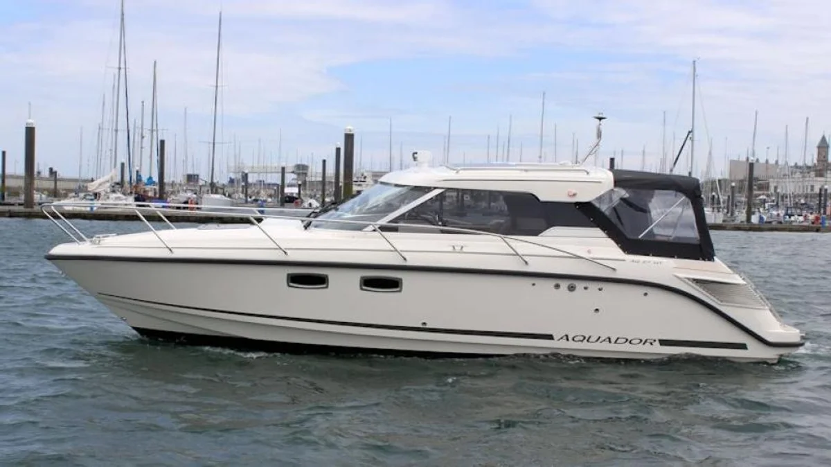 Aquador Boats 27 HT 2017 boat specs