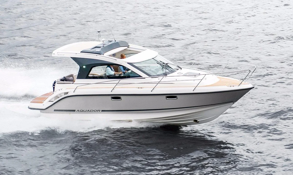 Aquador Boats 30 ST 2017 boat specs