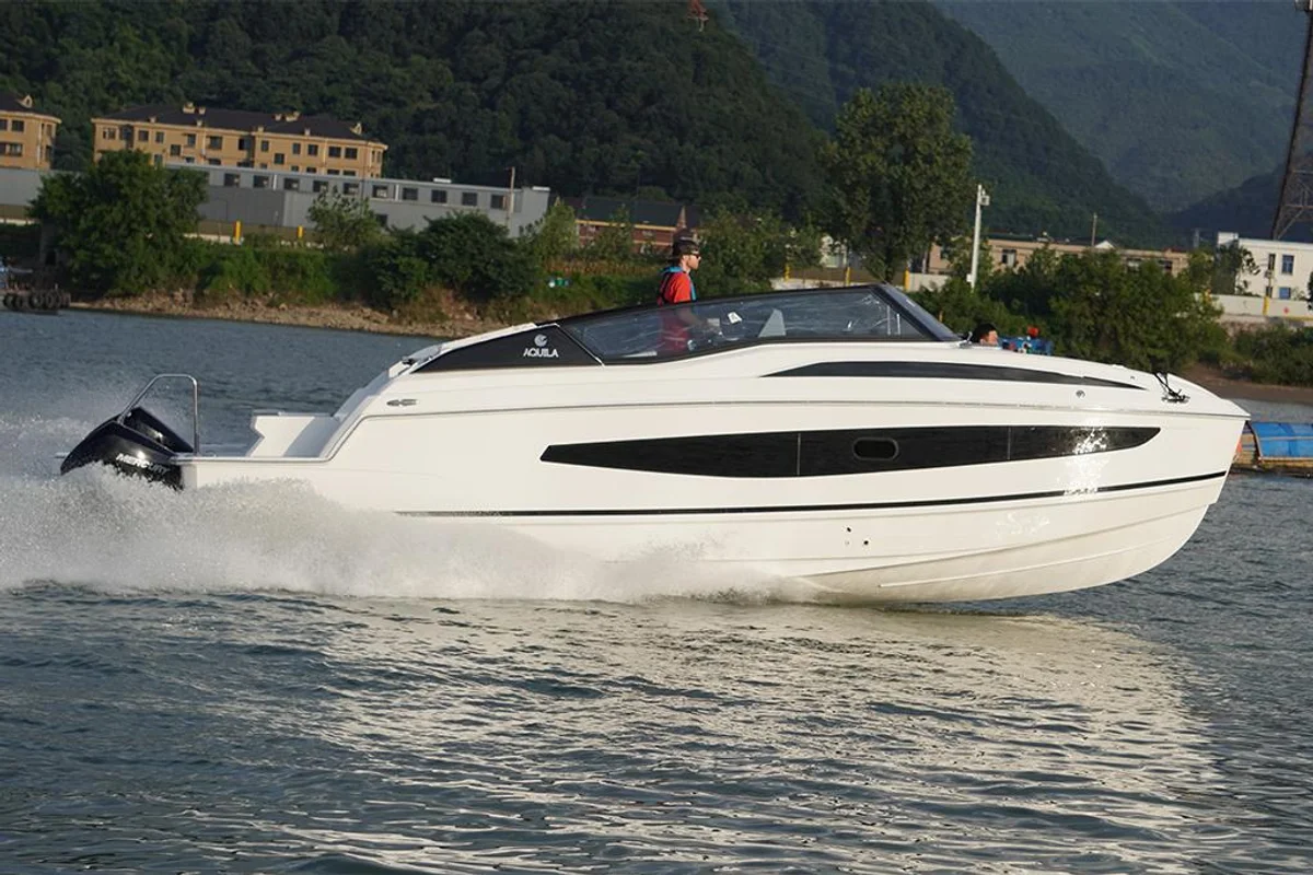 Aquila 32 Sport 2021 boat specs