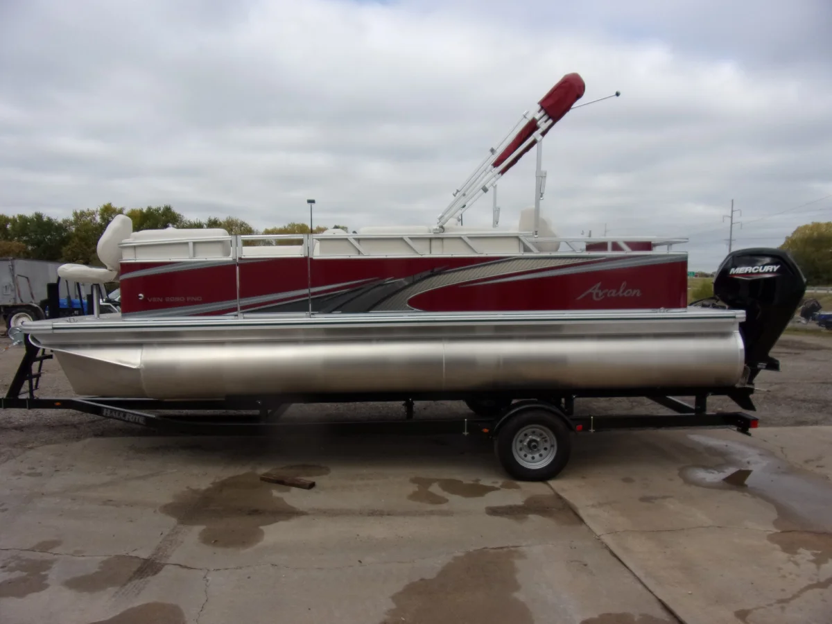 VEN 2080 QF Boat Specs