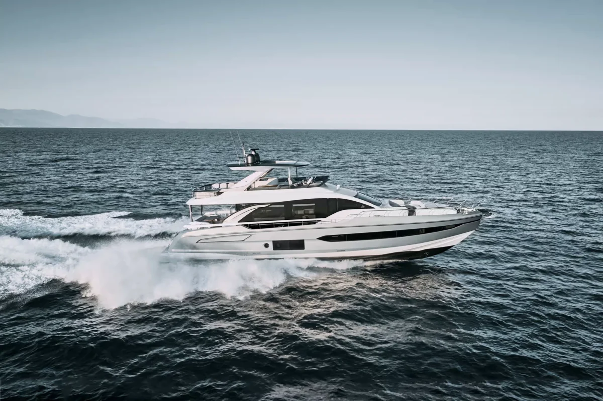 Azimut Yachts 78 Fly Flybridge 2022 boat specs