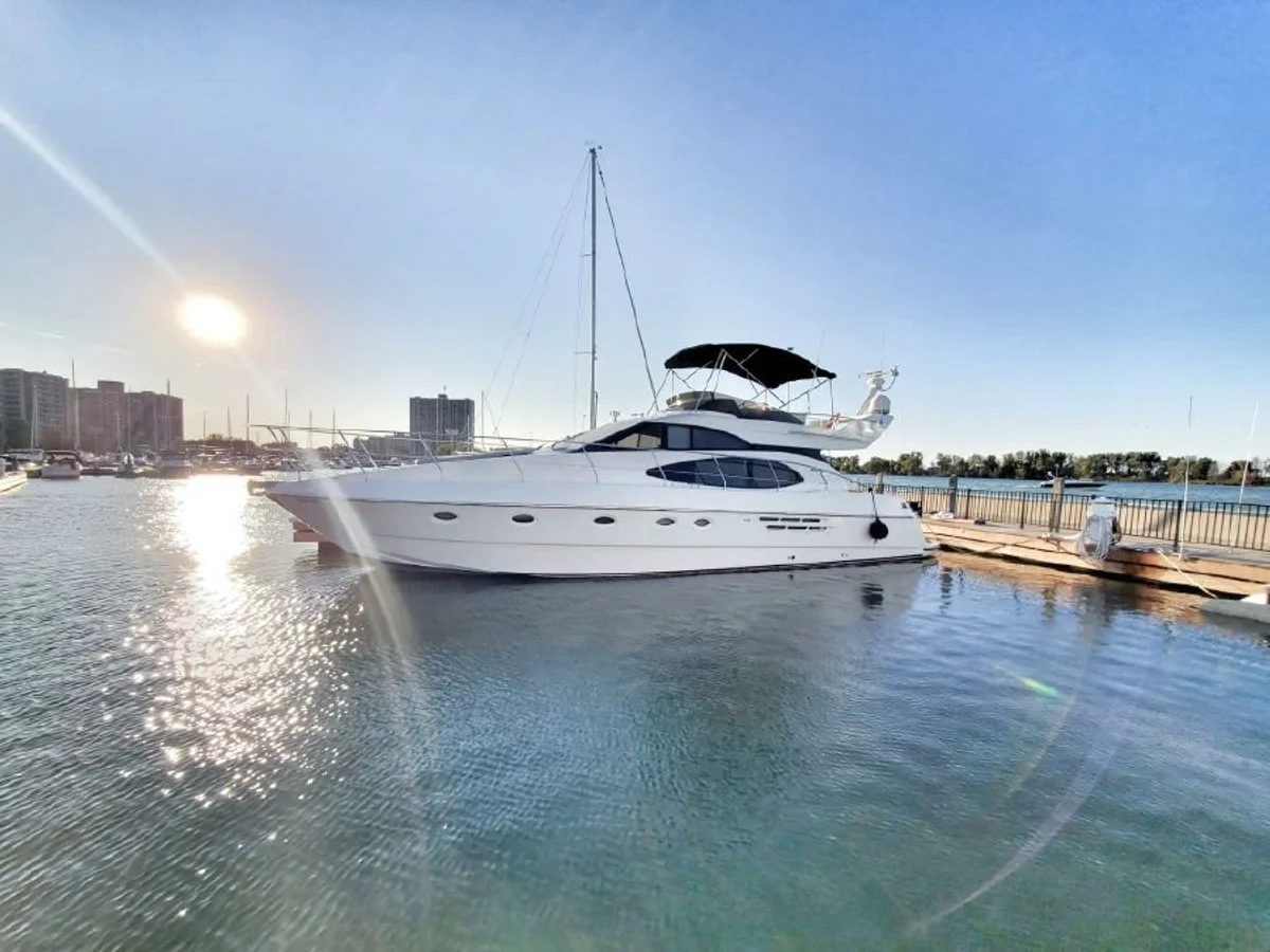 Azimut Yachts 52 Fly 1999 boat specs