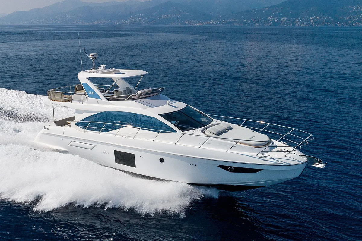 Azimut Yachts 55 Fly 2017 boat specs
