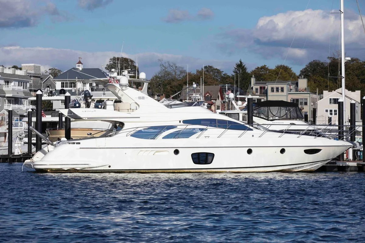 Azimut Yachts 62 Evolution 2008 boat specs