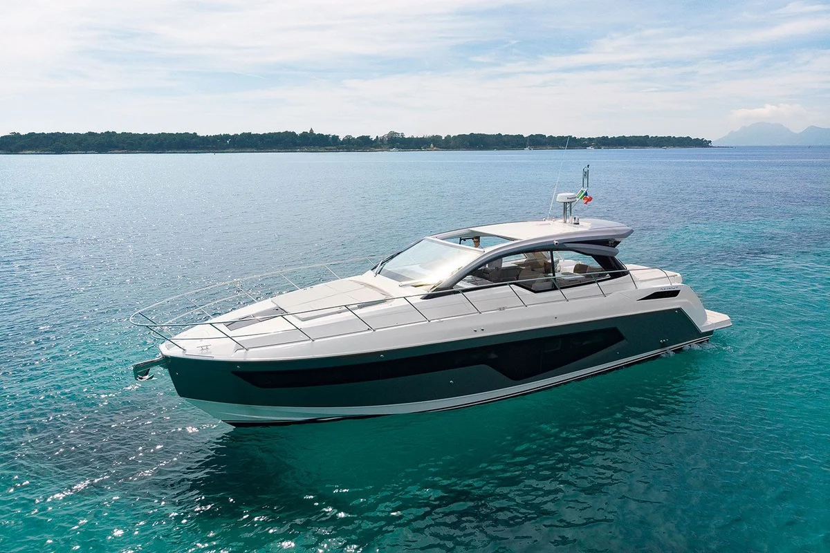 Azimut Yachts Atlantis 51 2017 boat specs
