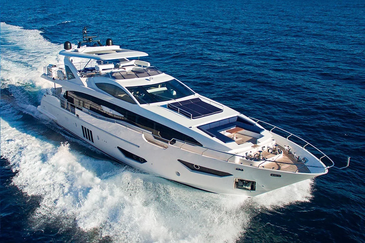 Azimut Yachts Grande 30M 2018 boat specs