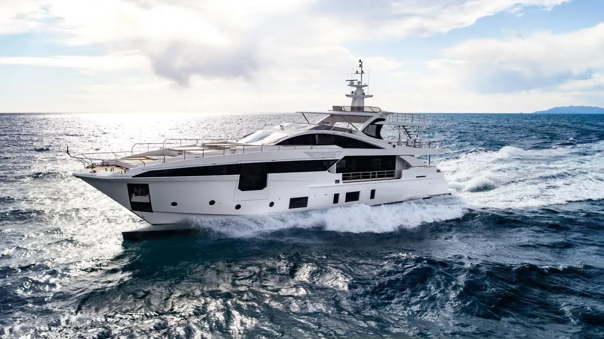 Azimut Yachts Grande 35M 2016 boat specs