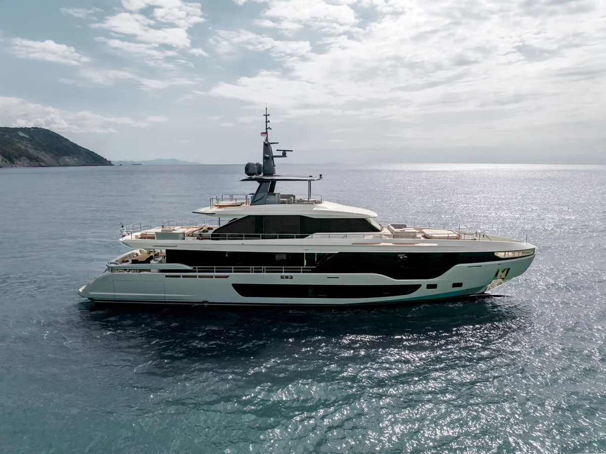 Azimut Yachts Grande 36M 2022 boat specs