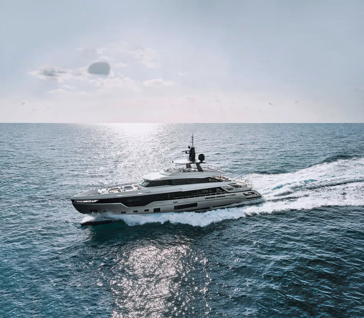 Azimut Yachts Grande Trideck 2022 boat specs