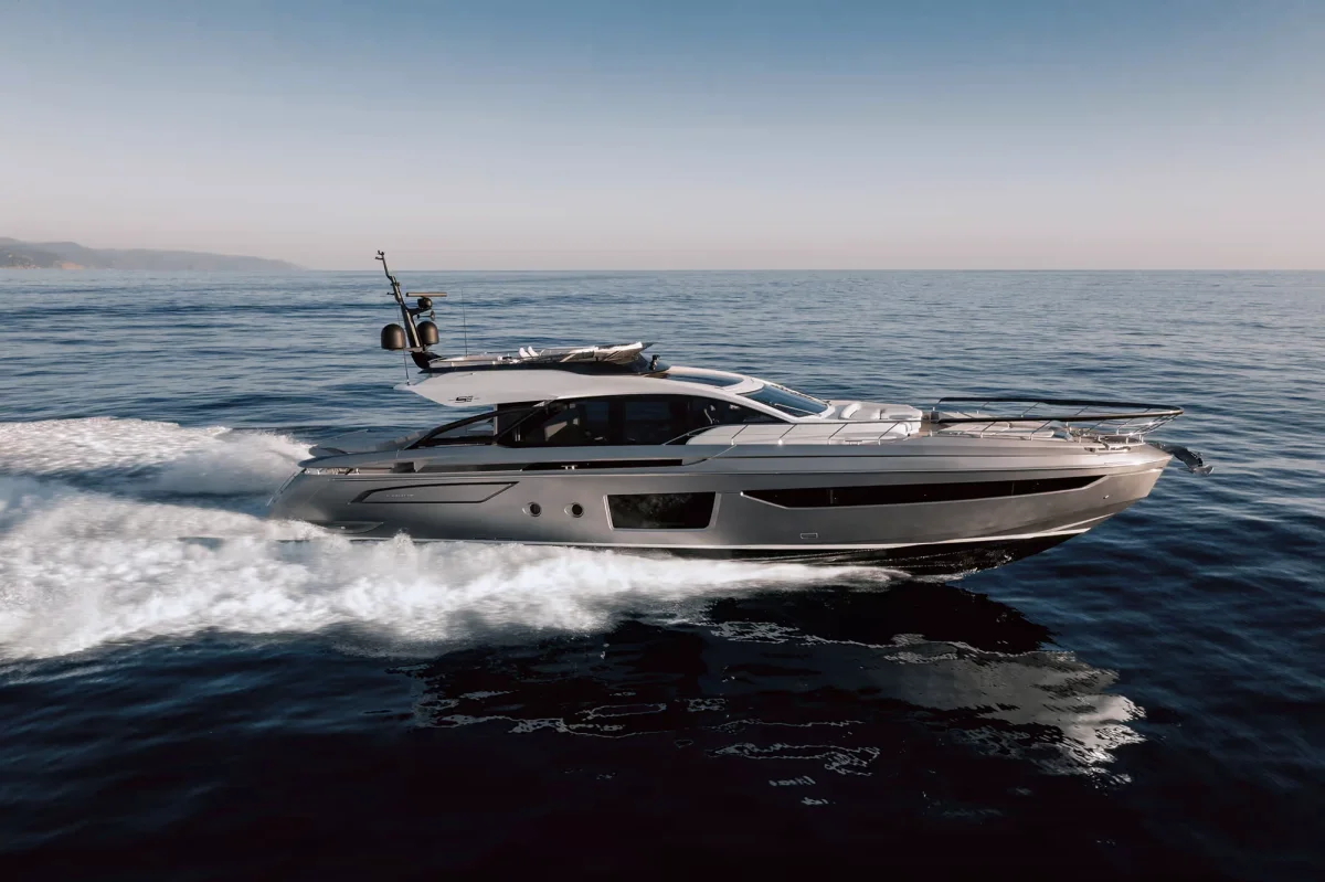 Azimut Yachts S8 2019 boat specs