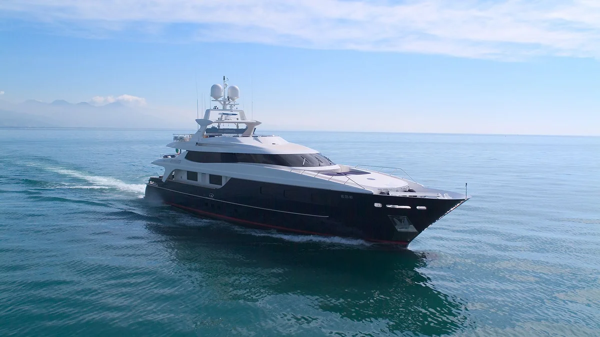Baglietto Blue East ex Blue Eyes 2004 boat specs