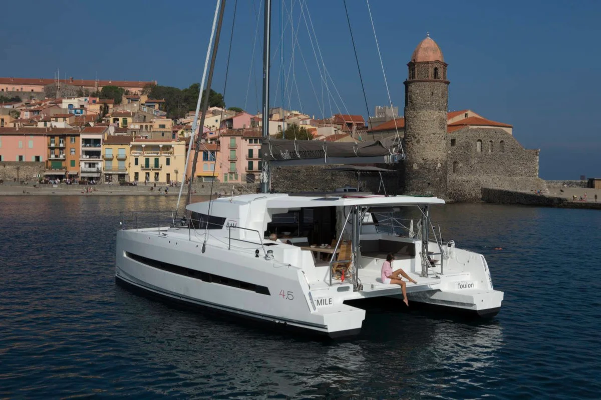 Bali Catamarans 4.5 2018 boat specs