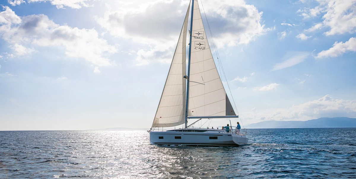 Bavaria Yachts C42 2022 boat specs