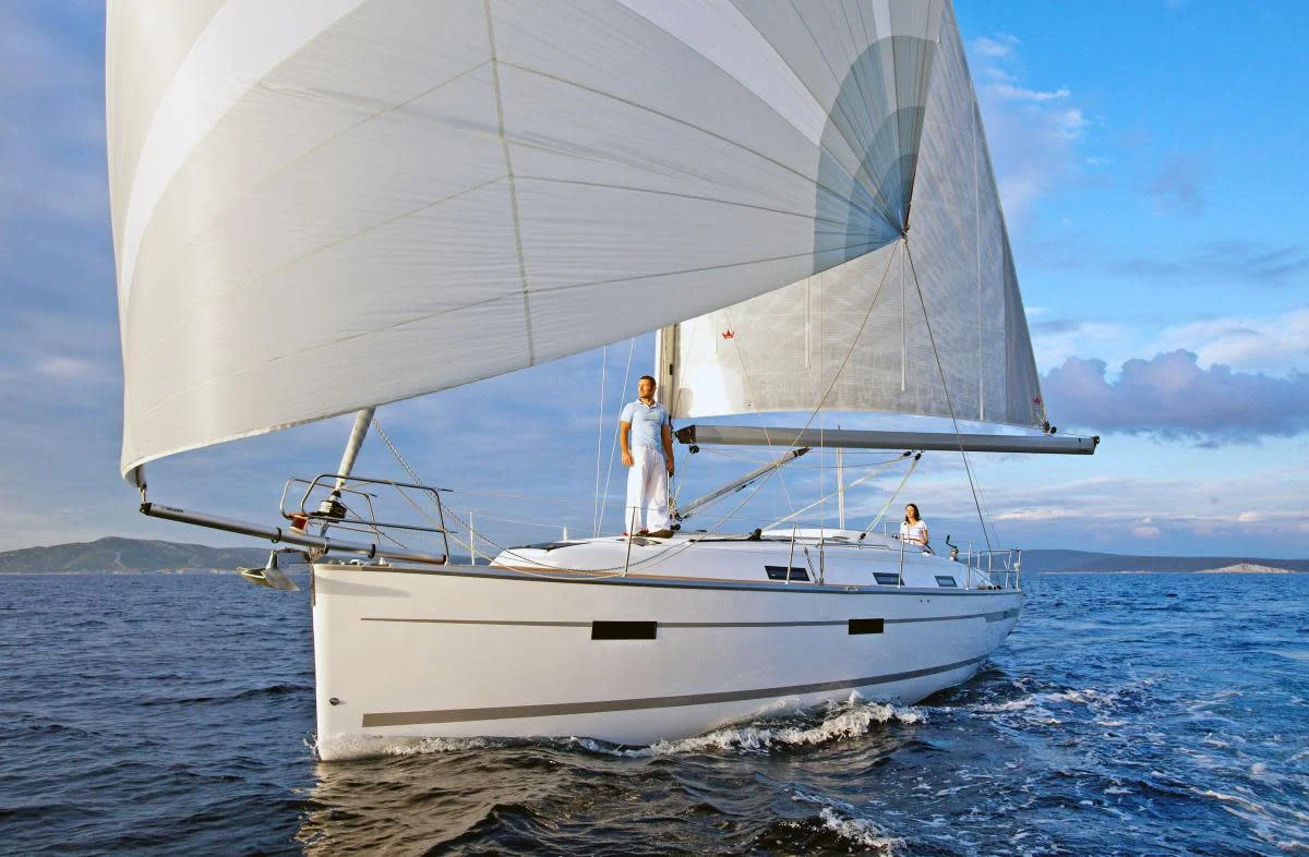 Bavaria Yachts Cruiser 36 Standart/Shoal Draft 2012 boat specs