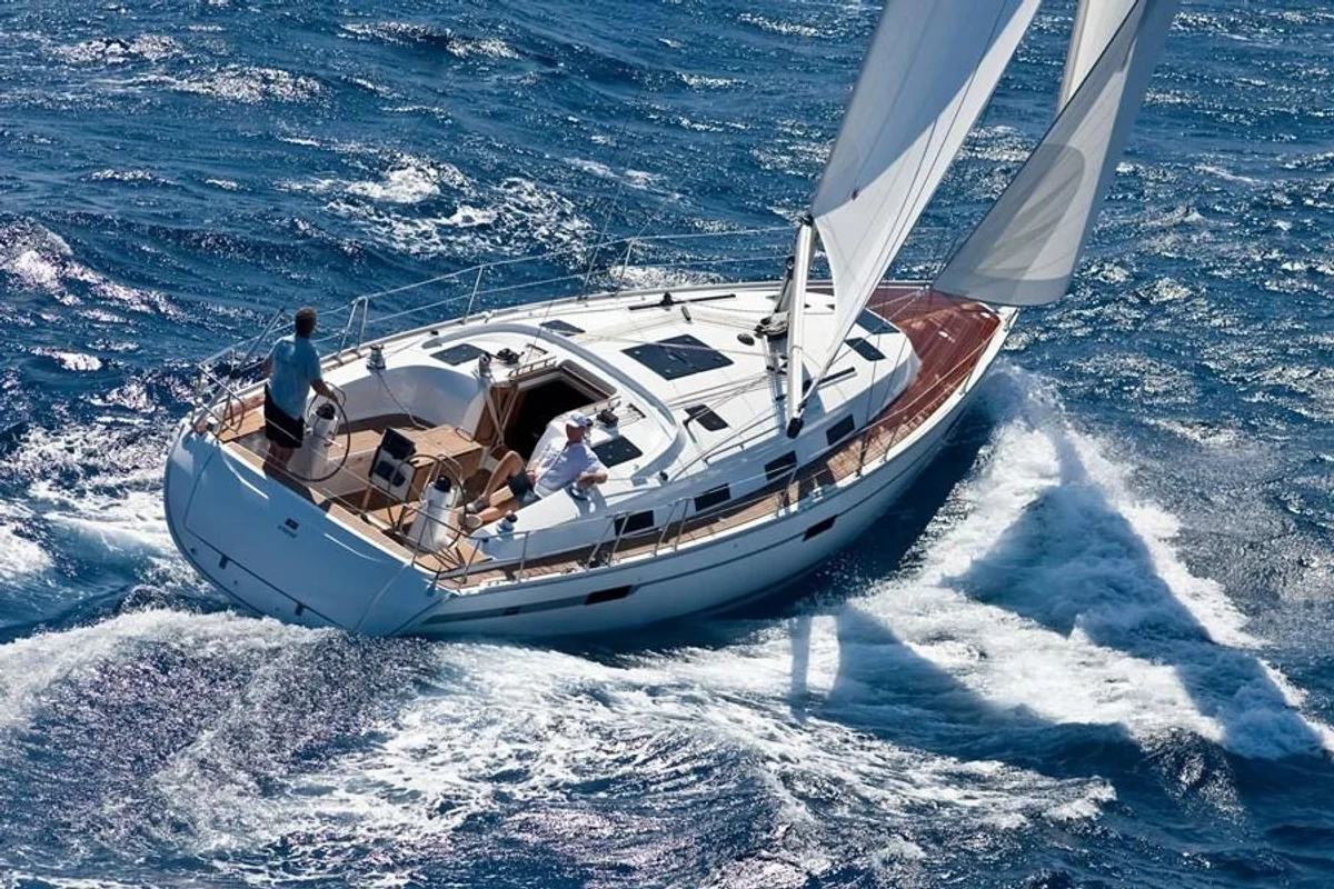 Bavaria Yachts Cruiser 40 Standart/Shoal Draft 2012 boat specs
