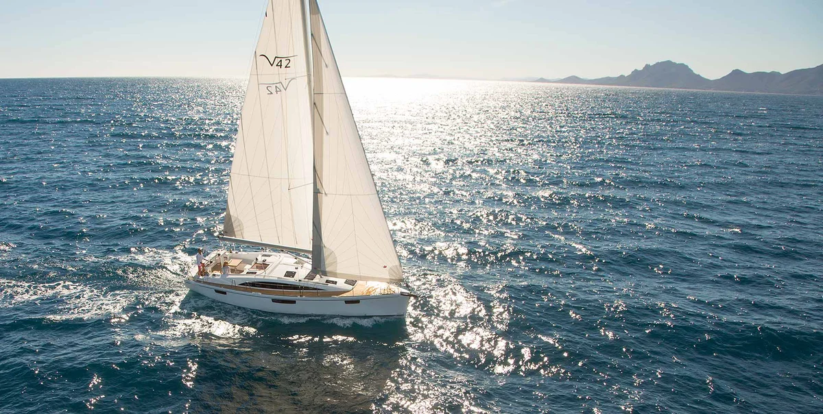 Bavaria Yachts Vision 42 Standard/Shoal Draft 2012 boat specs