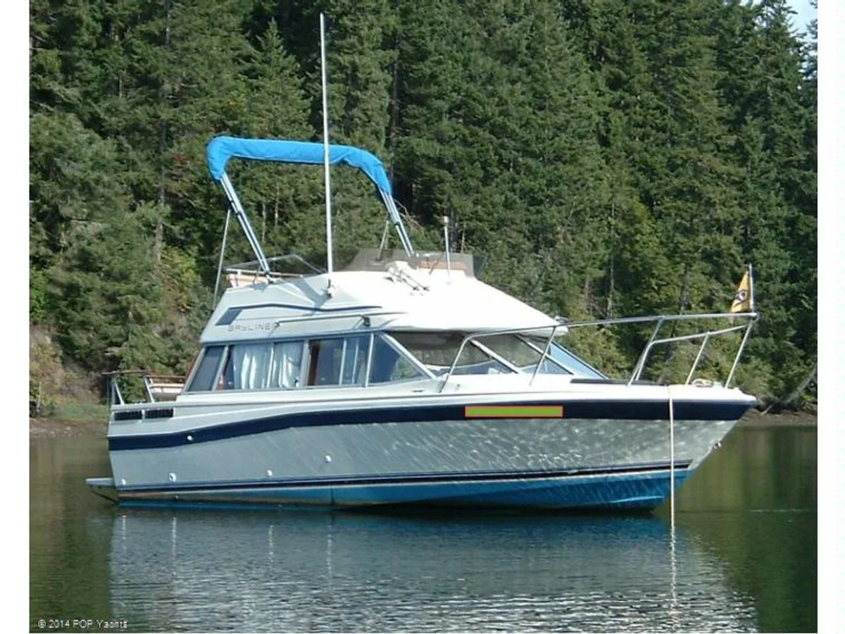 Bayliner 2450 Command 1986 boat specs