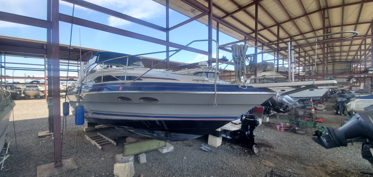 Bayliner 3255 Avanti Sunbridge 1989 boat specs