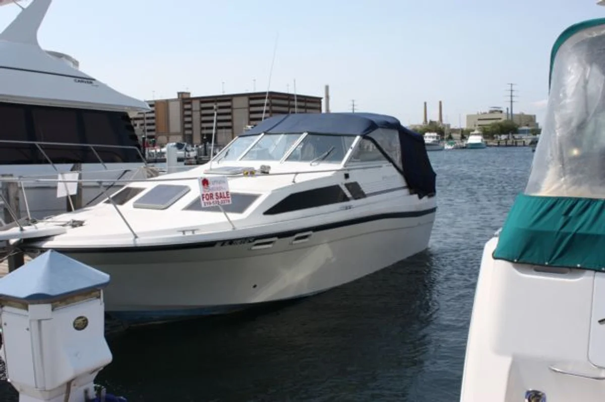 Bayliner Contessa 1985 boat specs