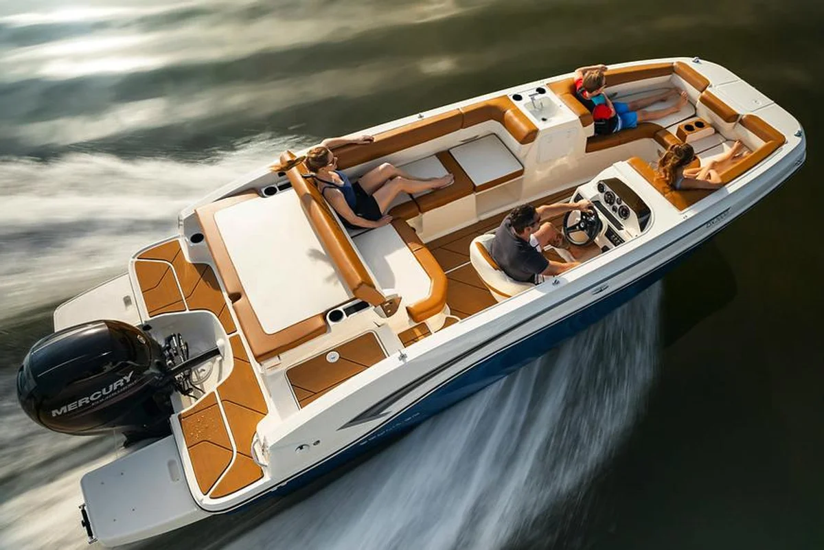 DX2000 Boat Specs