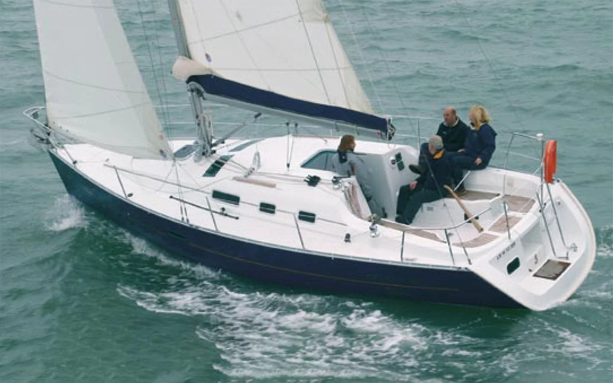 Beneteau  323 2003 boat specs