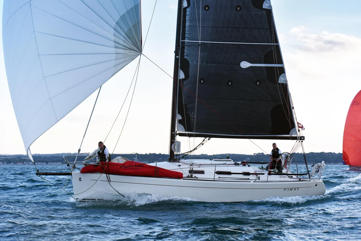 Beneteau 34.7 Deep draft 2005 boat specs