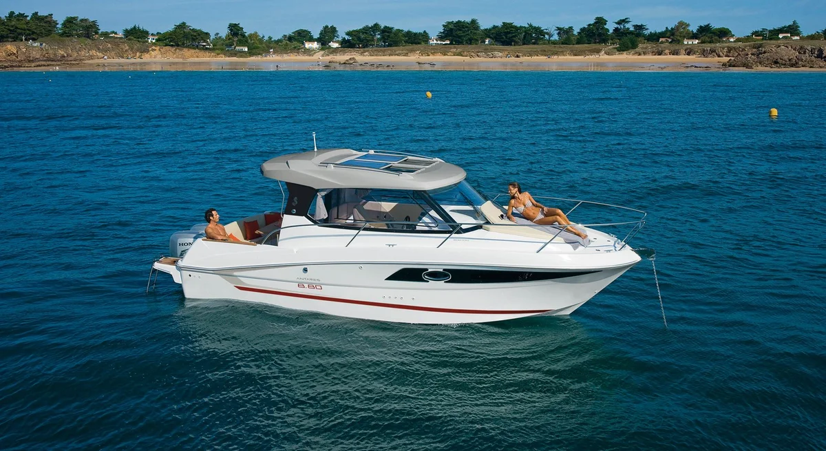 Beneteau Antares 8.80 2011 boat specs