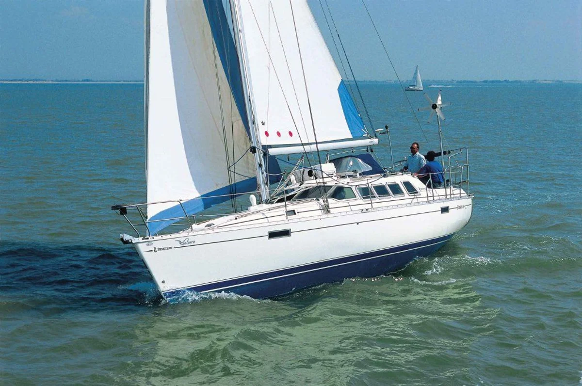 Beneteau Evasion 36 1990 boat specs