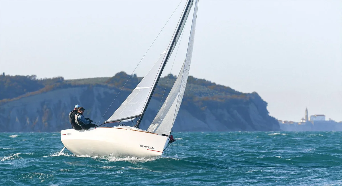 Beneteau First 18 2018 boat specs