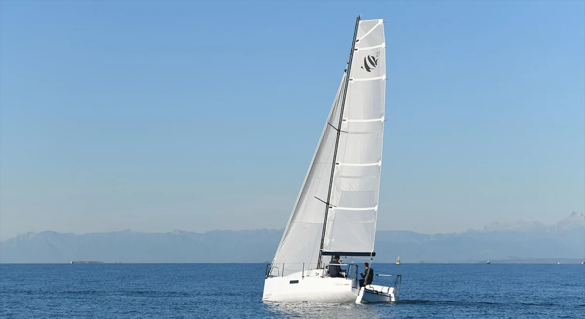 Beneteau First 27 SE 2011 boat specs