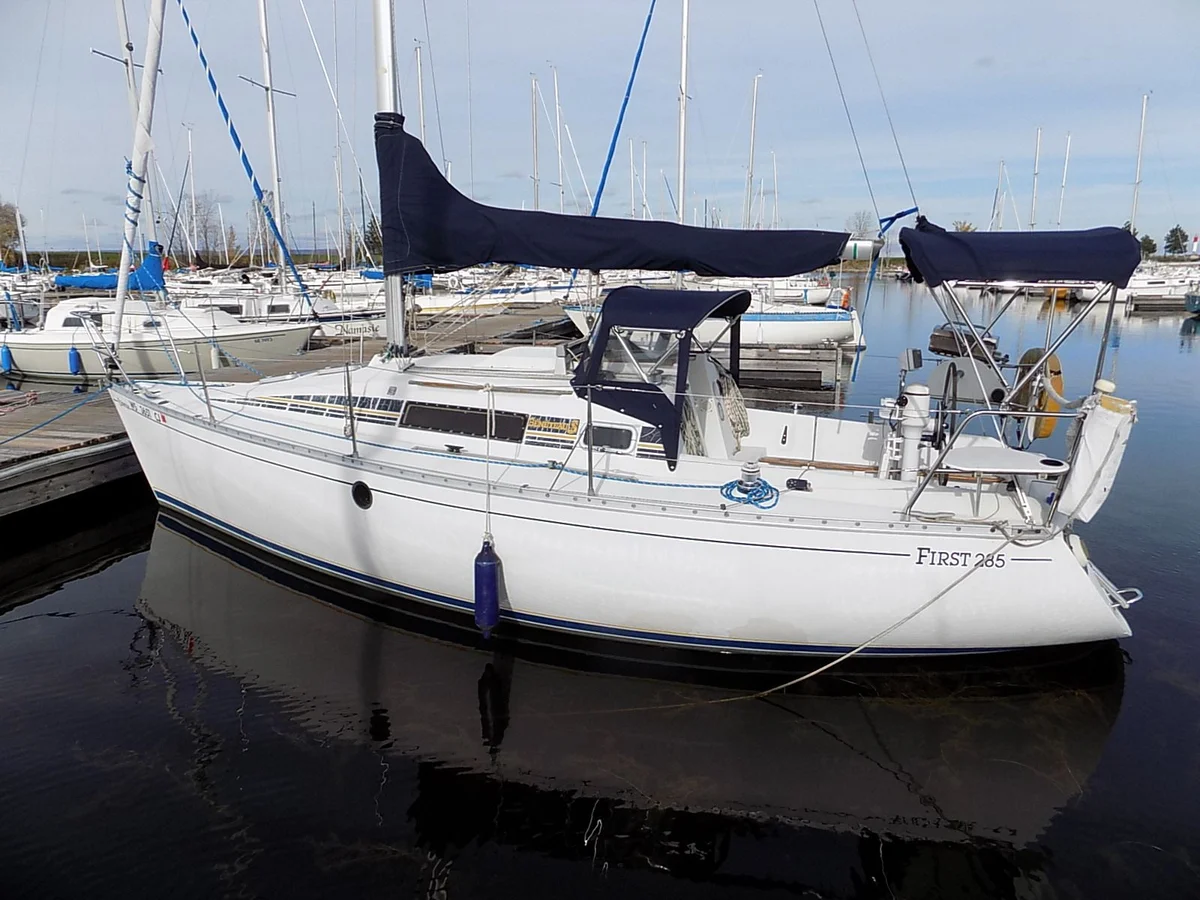 Beneteau First 285 1987 boat specs