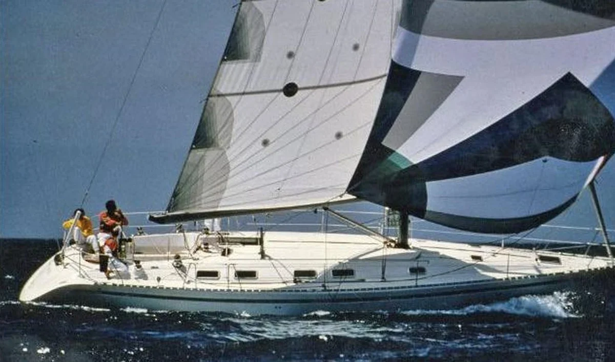 Beneteau First 45F5 1990 boat specs