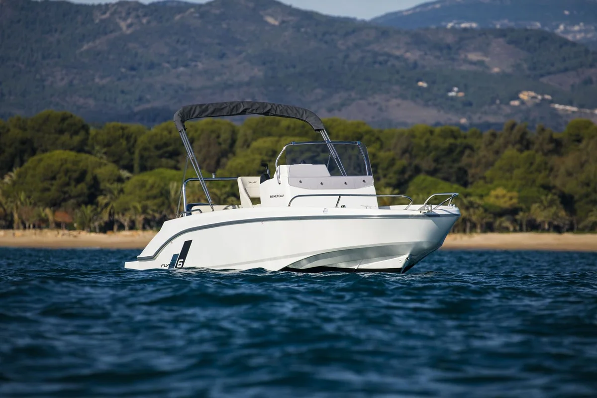 Beneteau Flyer 6 Spacedeck 2023 boat specs