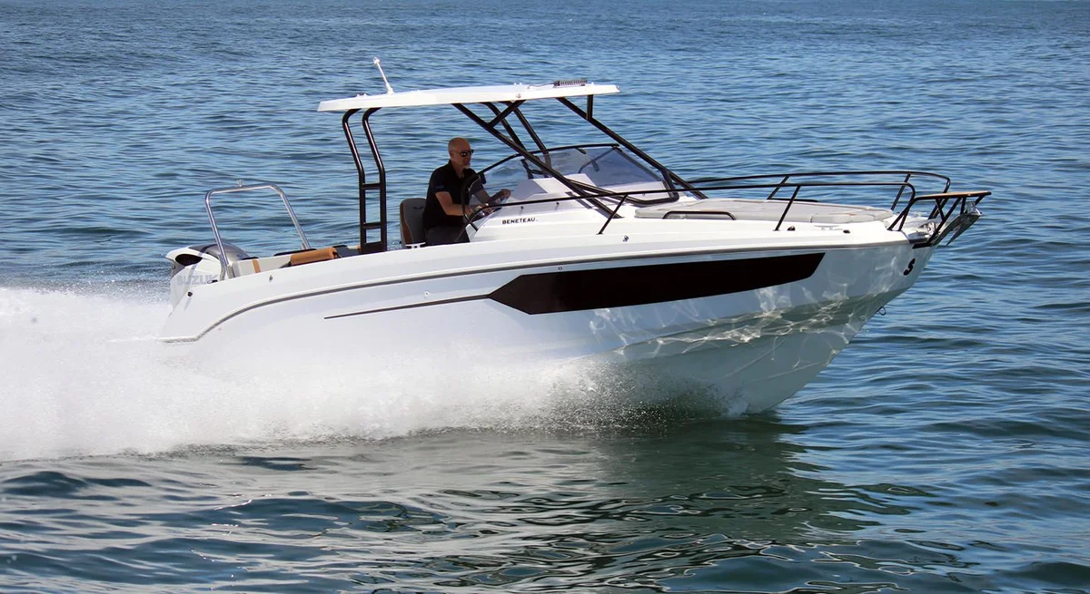 Beneteau Flyer 8 Sundeck 2022 boat specs