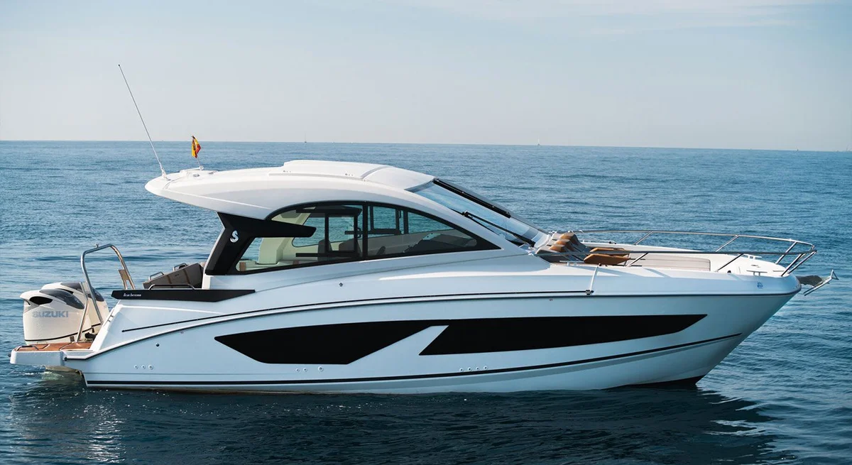 Beneteau Gran Turismo 32 2022 boat specs