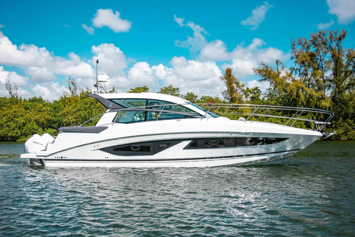 Beneteau Gran Turismo 36 OB Outboard 2020 boat specs